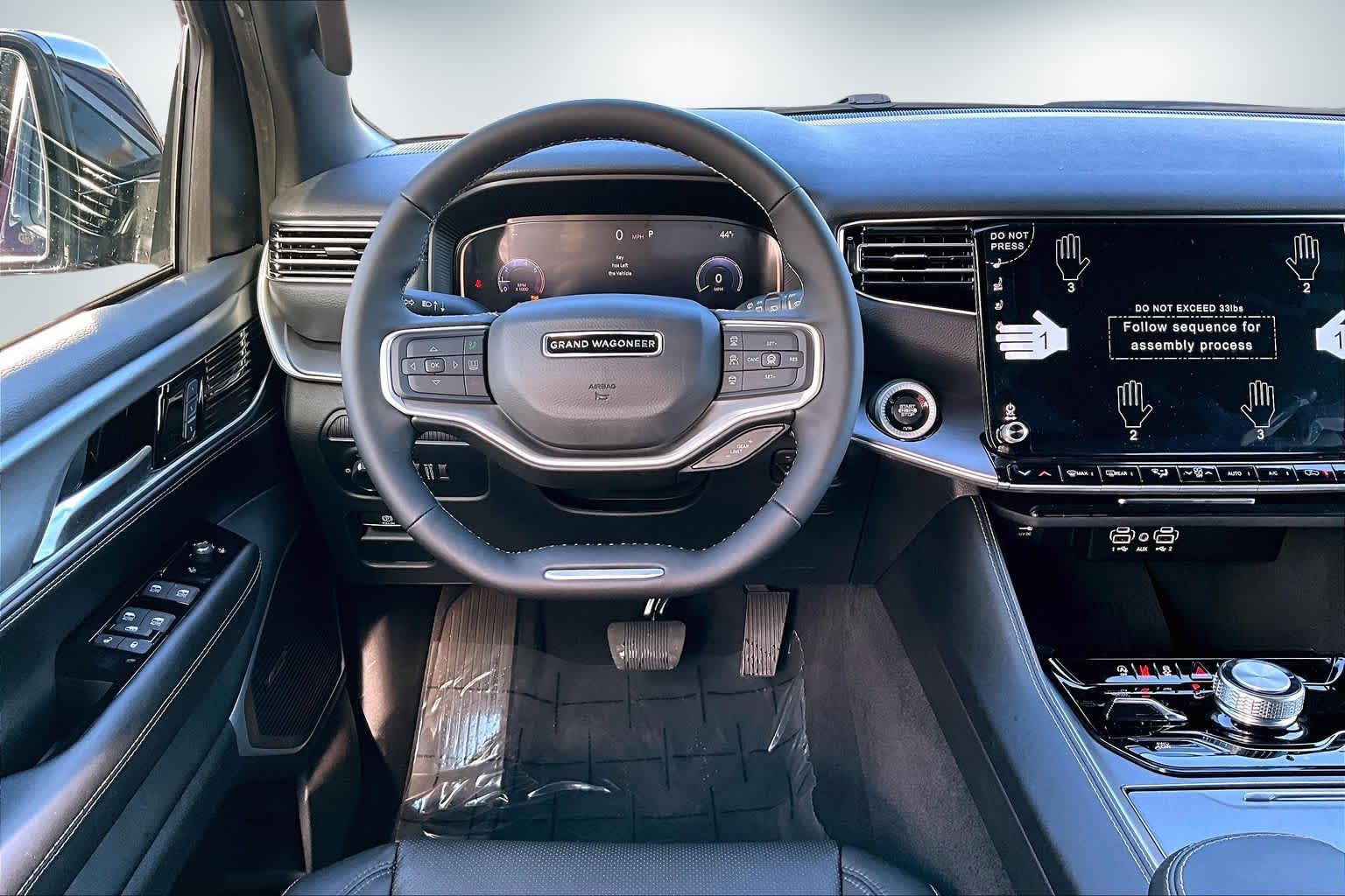 Thumbnail: 2026 Jeep Grand Wagoneer L - 14