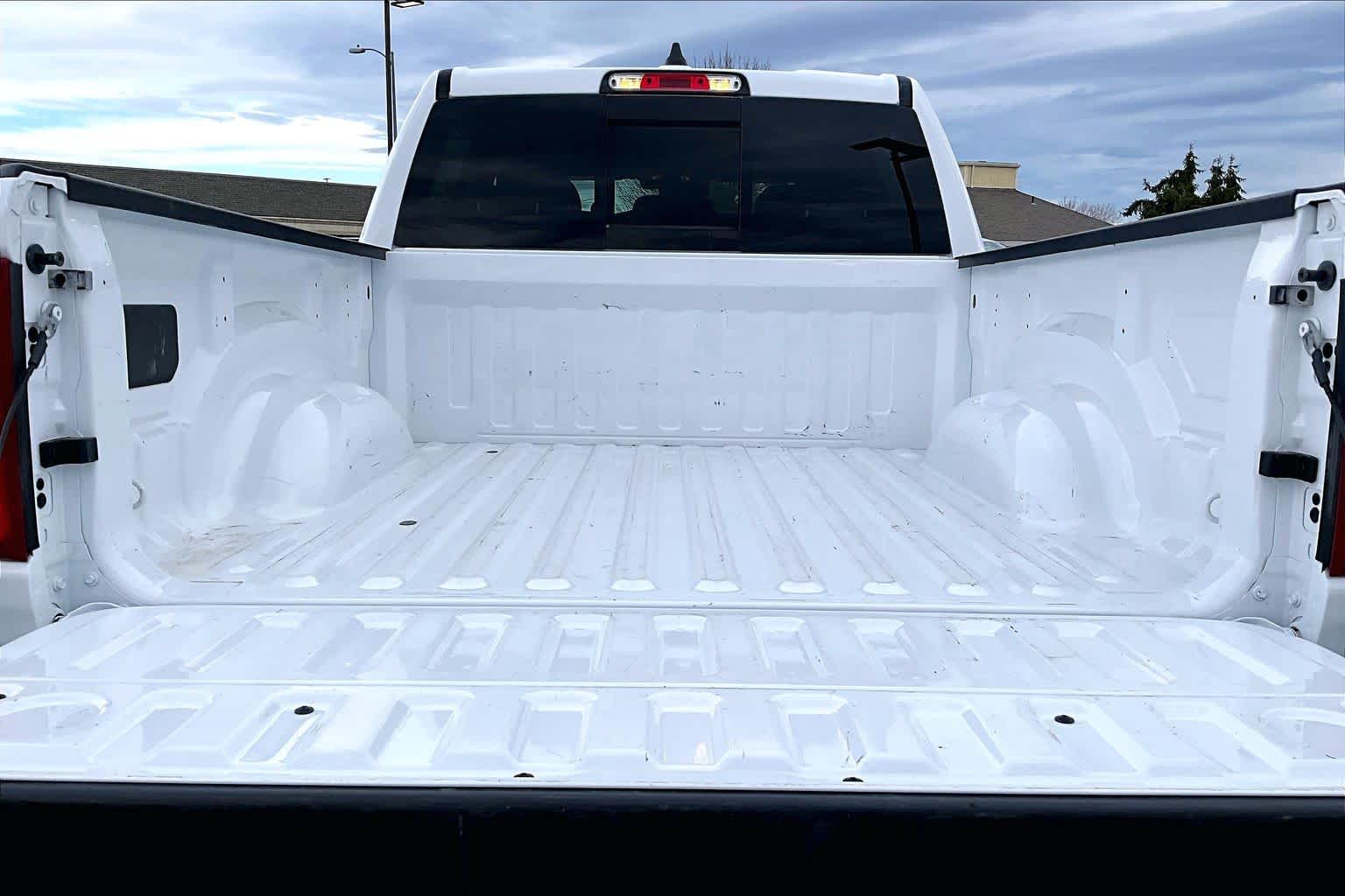 Thumbnail: 2025 RAM 1500 - 18