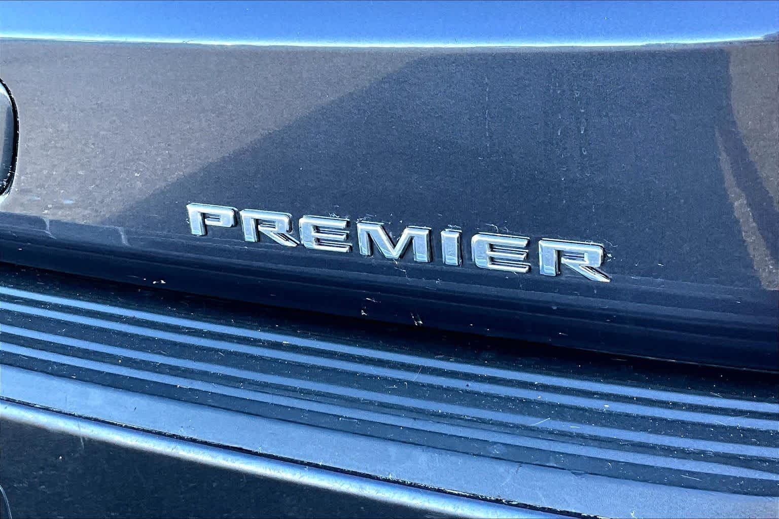 Thumbnail: 2023 Chevrolet Suburban - 7