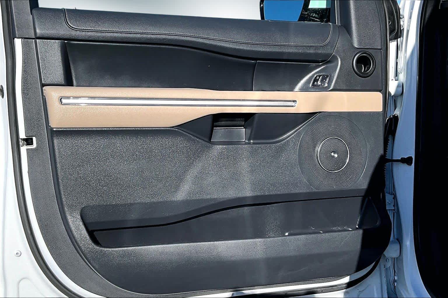 Thumbnail: 2024 Ford Expedition MAX - 27