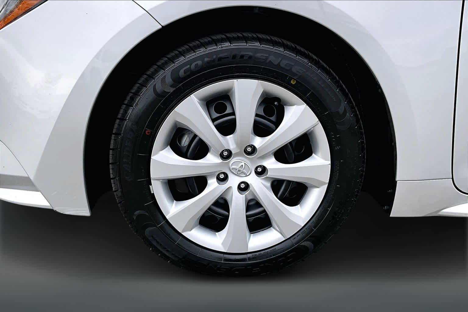 Thumbnail: 2024 Toyota Corolla - 8