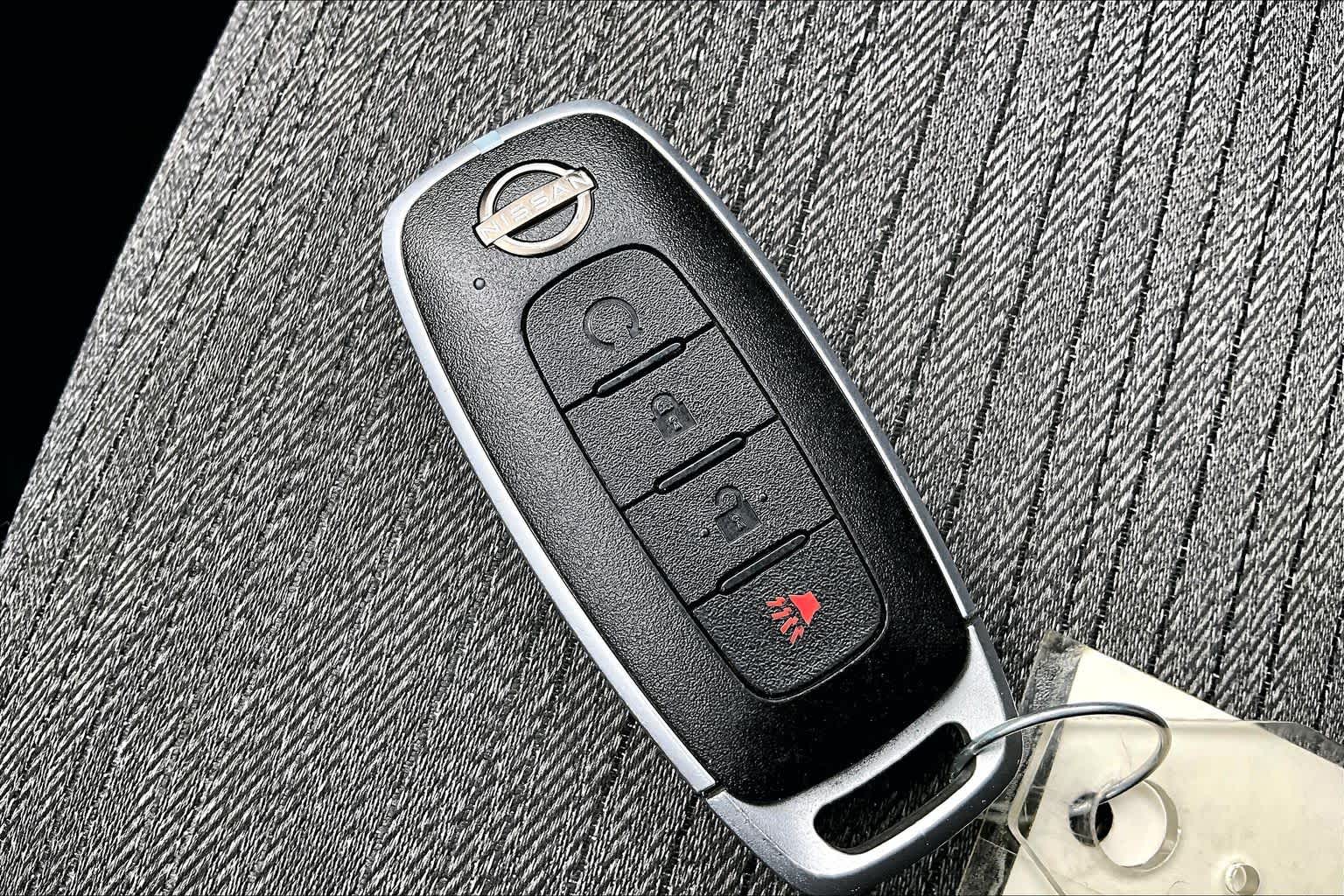 Thumbnail: 2023 Nissan Rogue - 20