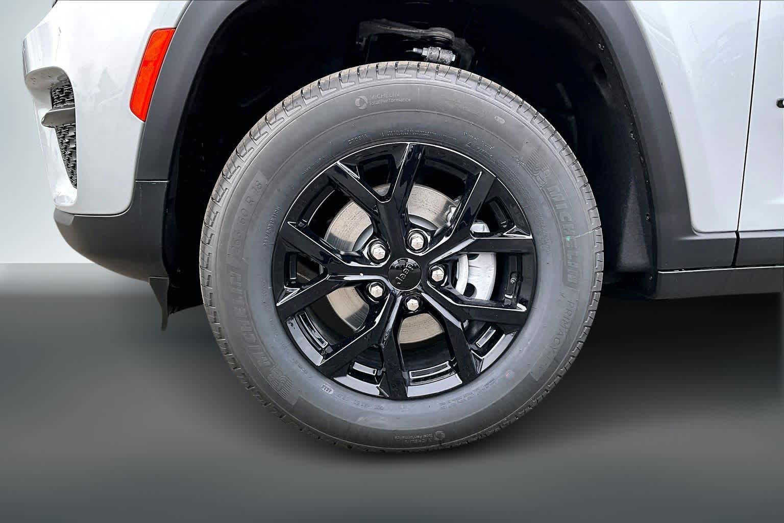 Thumbnail: 2025 Jeep Grand Cherokee - 8