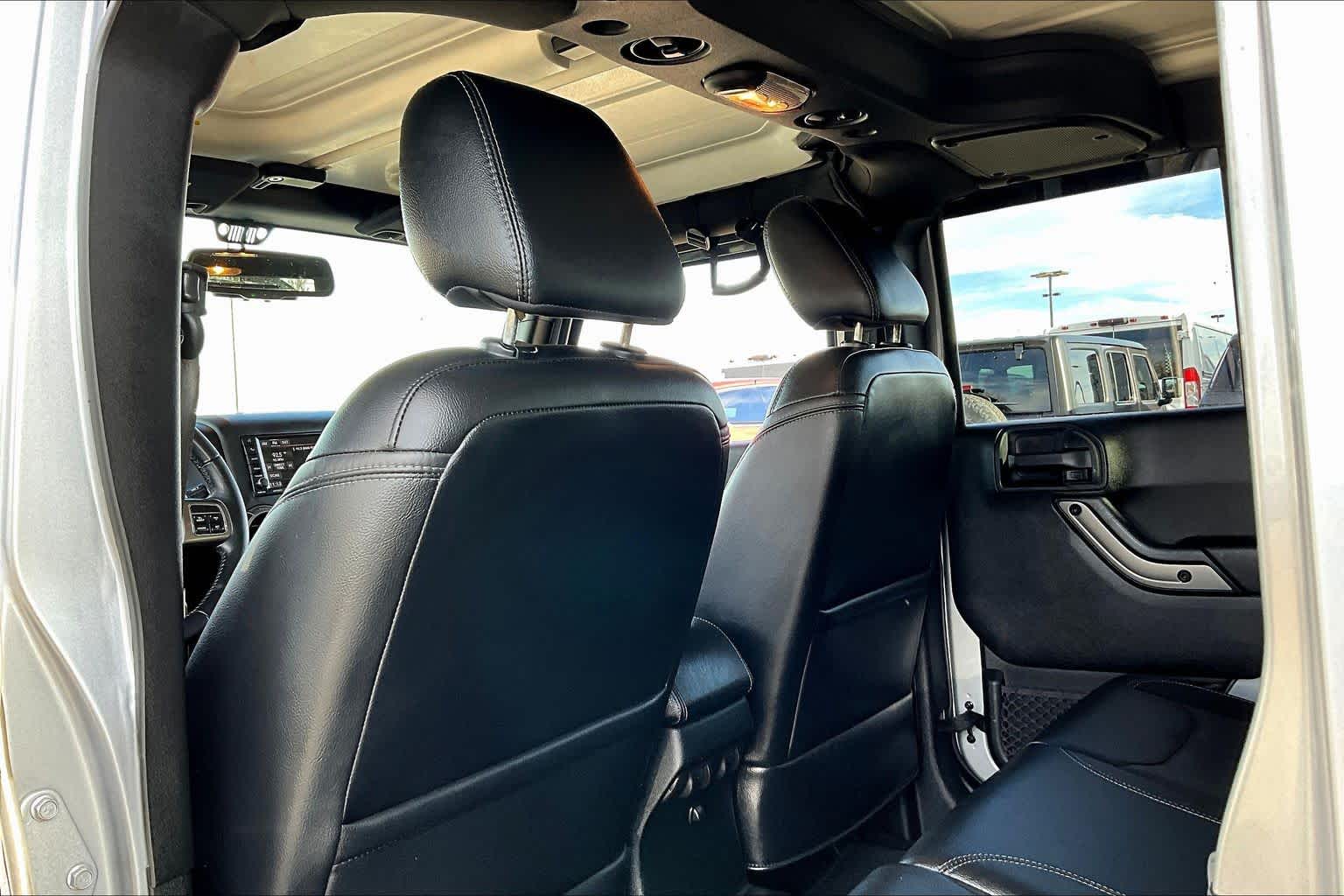 Thumbnail: 2018 Jeep Wrangler - 11