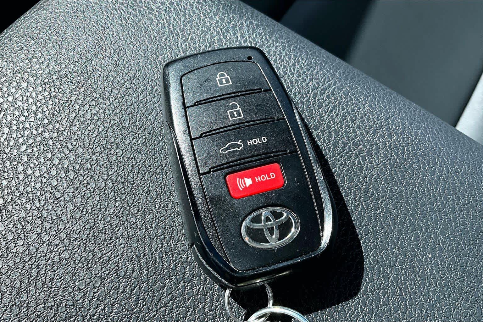 Thumbnail: 2025 Toyota Camry - 19