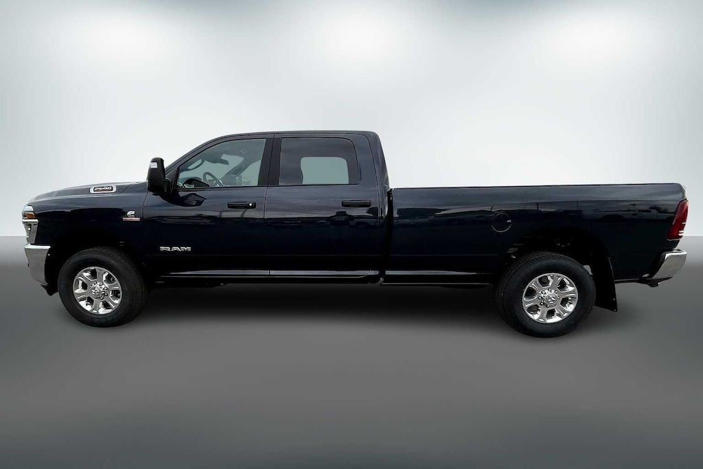 New 2026 Ram 2500 BIG HORN CREW CAB 4X4 8' BOX Pickup