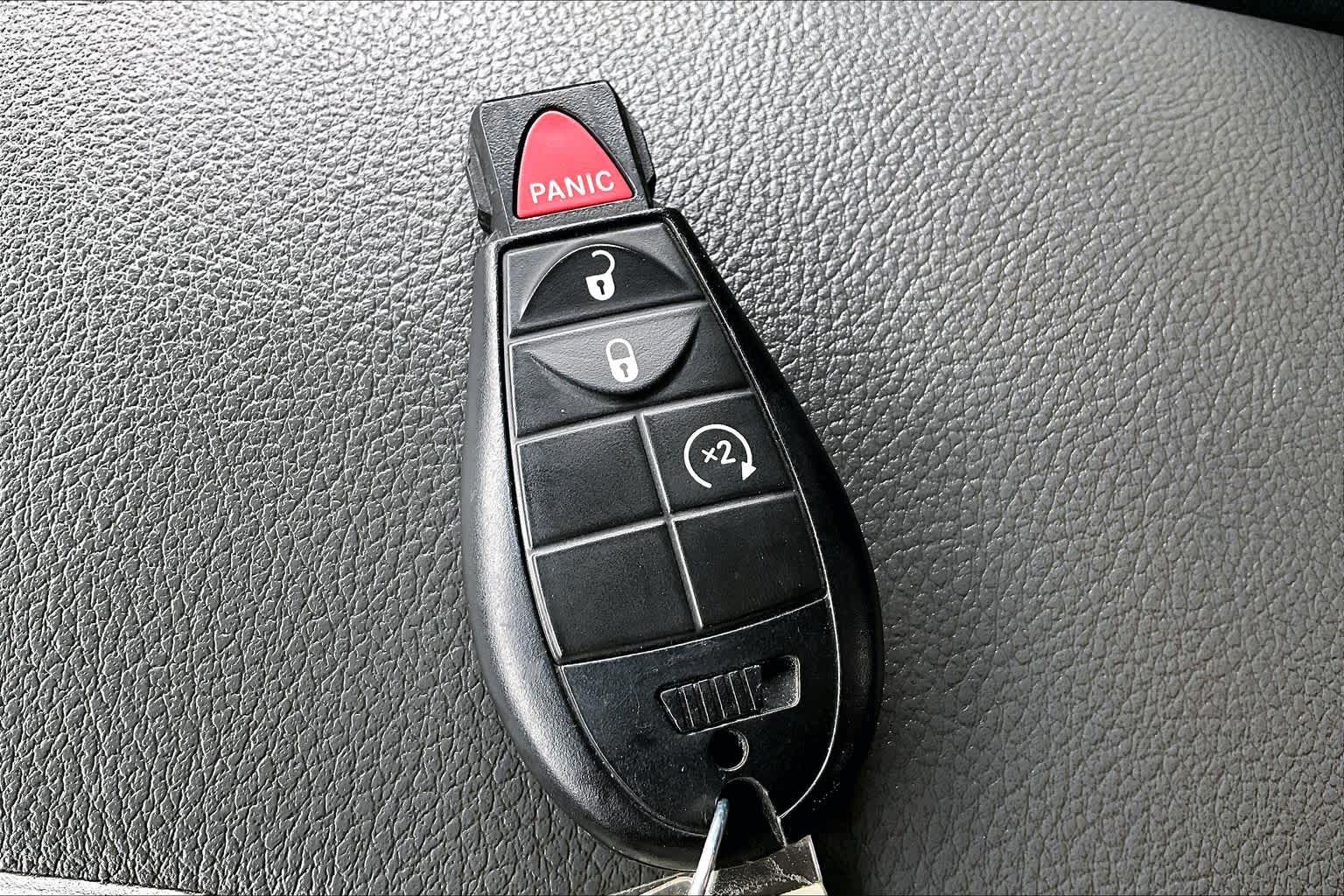 Thumbnail: 2019 RAM 1500 Classic - 18