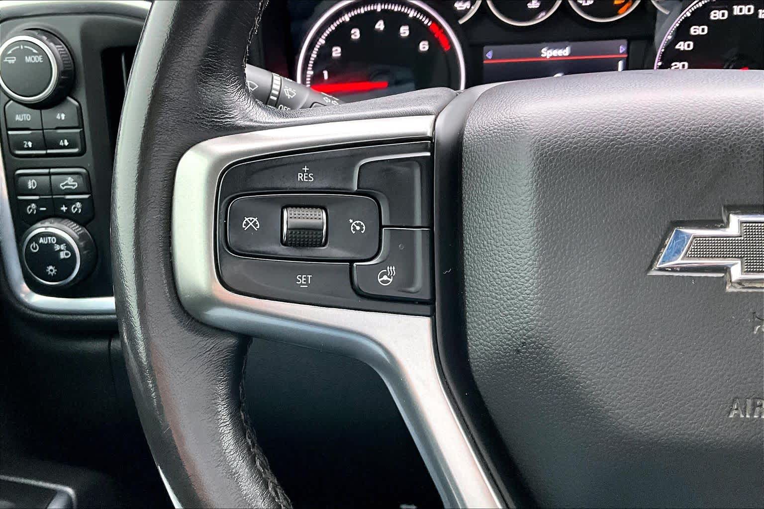 Thumbnail: 2021 Chevrolet Silverado 1500 - 24