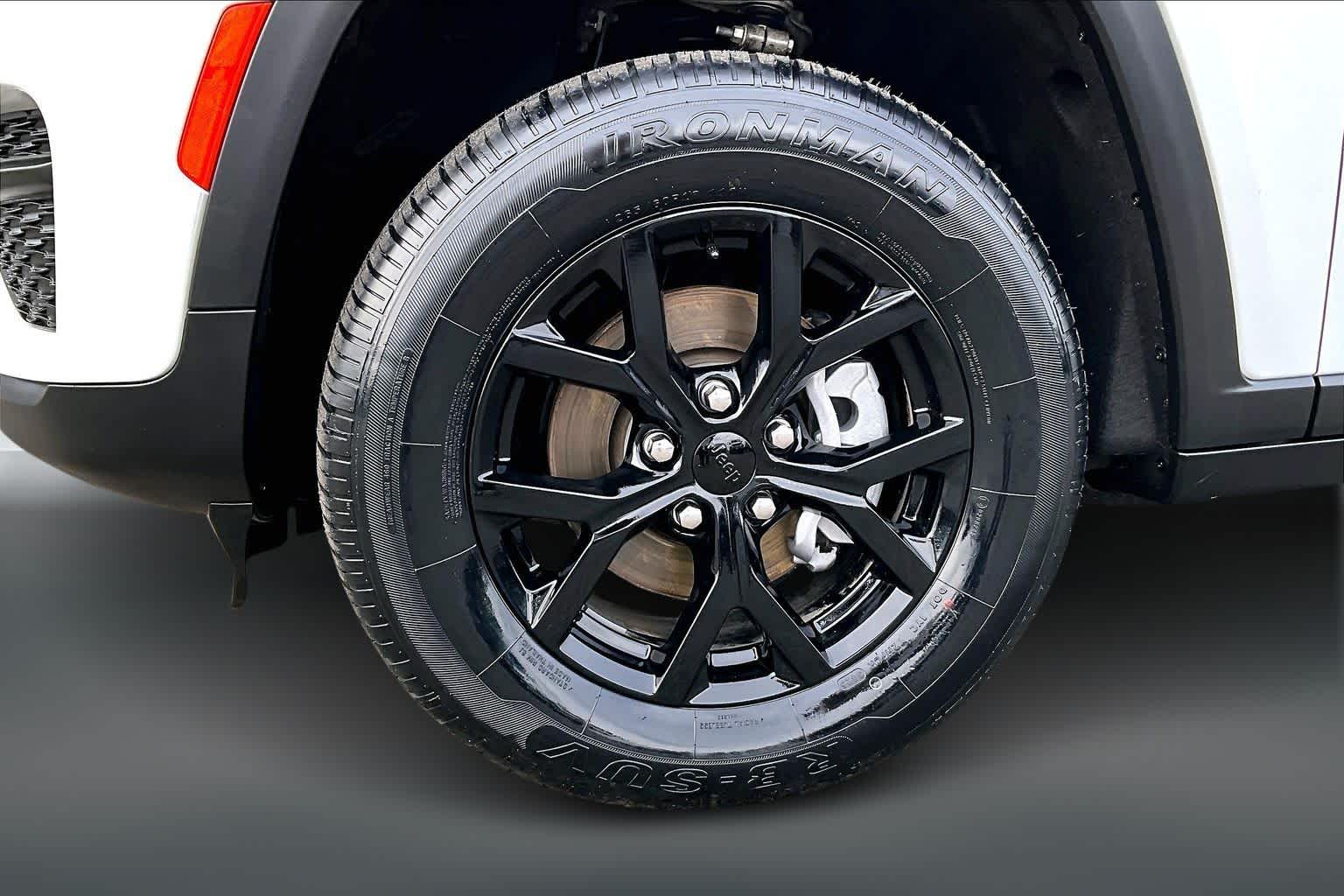 Thumbnail: 2024 Jeep Grand Cherokee - 8