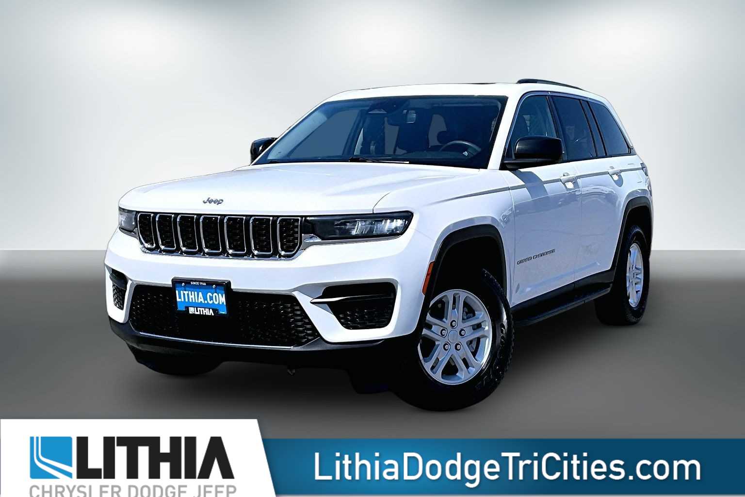 2023 Jeep Grand Cherokee Laredo's photo