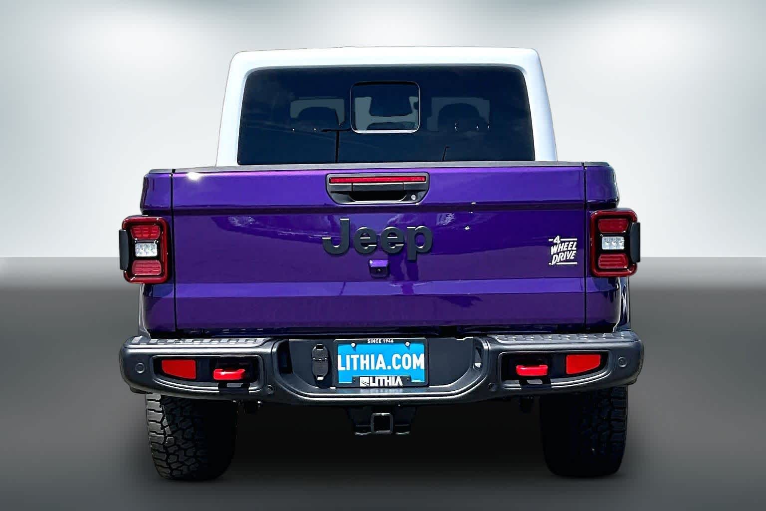 Thumbnail: 2026 Jeep Gladiator - 4