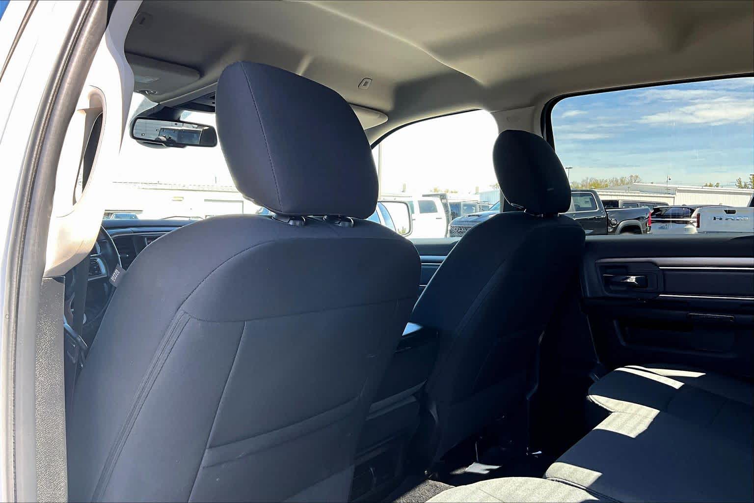 Thumbnail: 2022 RAM 1500 Classic - 12