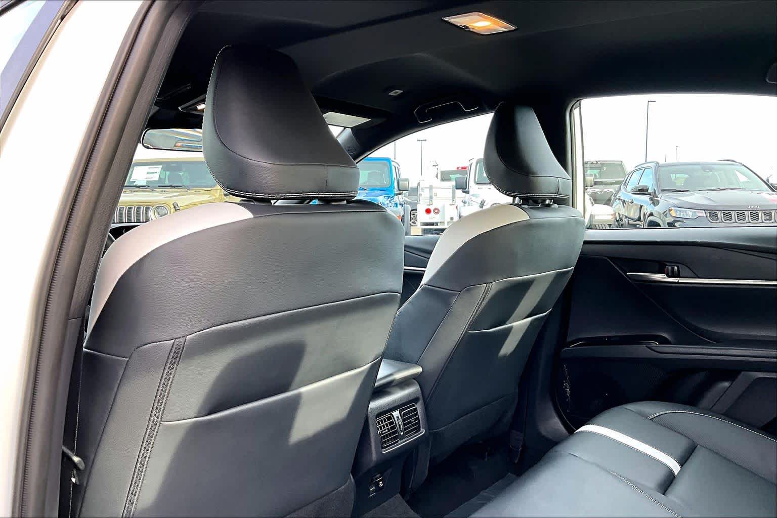 Thumbnail: 2025 Toyota Camry - 12