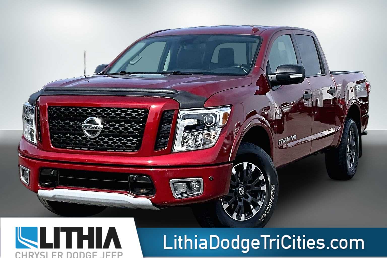 2018 Nissan Titan PRO-4X 4X4 Crew Cab's photo