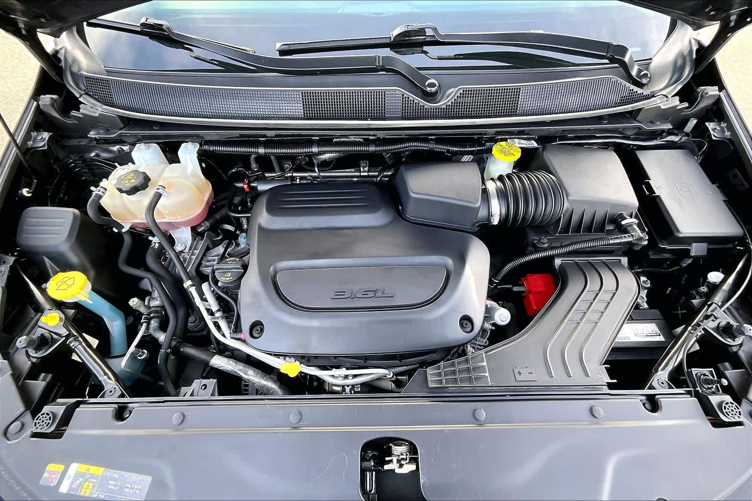 Thumbnail: 2023 Chrysler Pacifica - 9