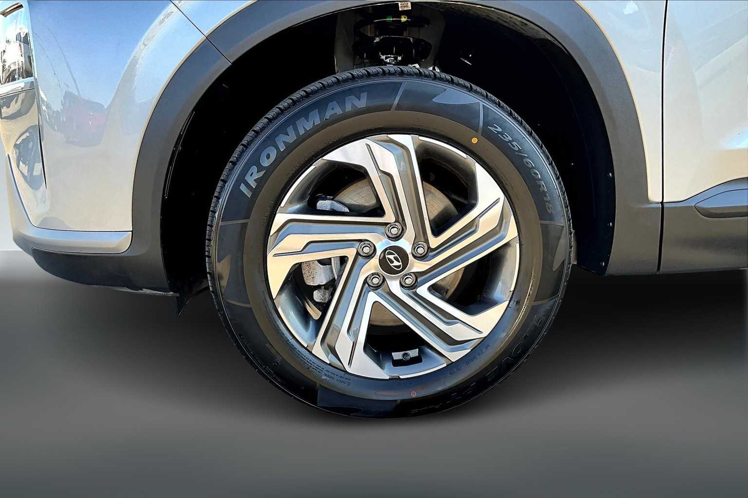 Thumbnail: 2023 Hyundai Santa Fe - 8