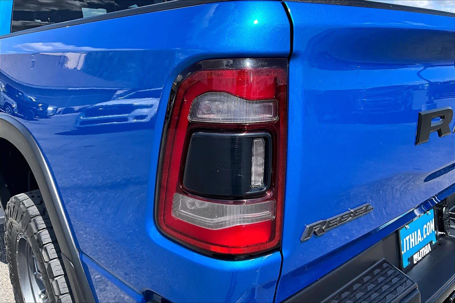 Thumbnail: 2020 RAM 1500 - 32