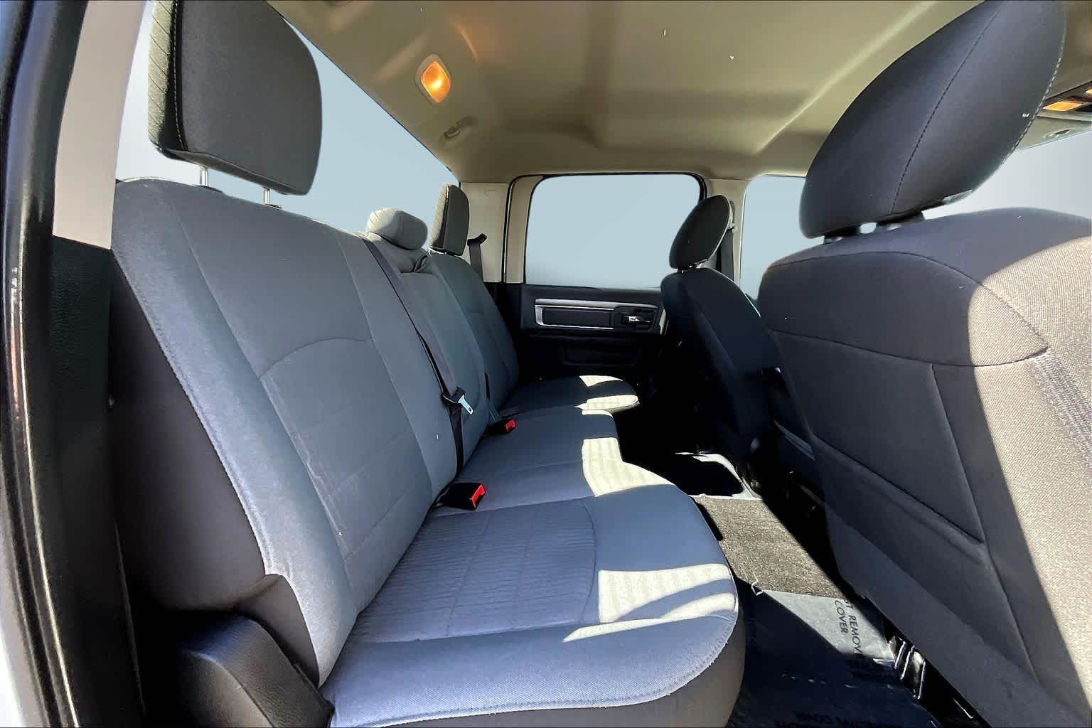 Thumbnail: 2022 RAM 1500 Classic - 30