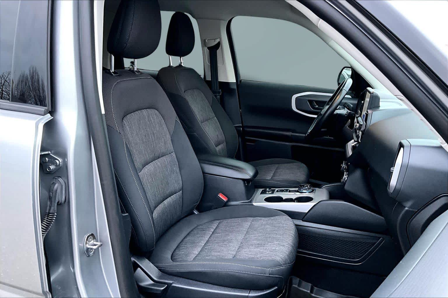 Thumbnail: 2023 Ford Bronco Sport - 13