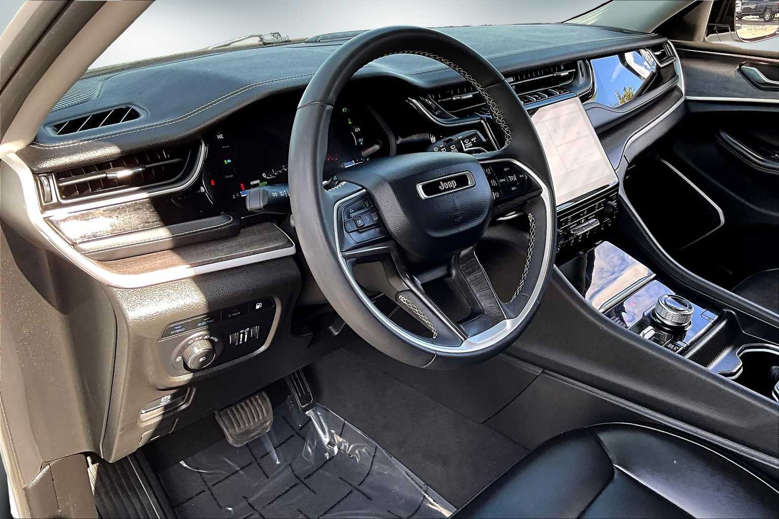 Thumbnail: 2024 Jeep Grand Cherokee - 2