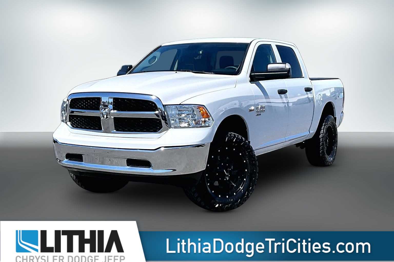 2023 RAM Ram 1500 Classic SLT