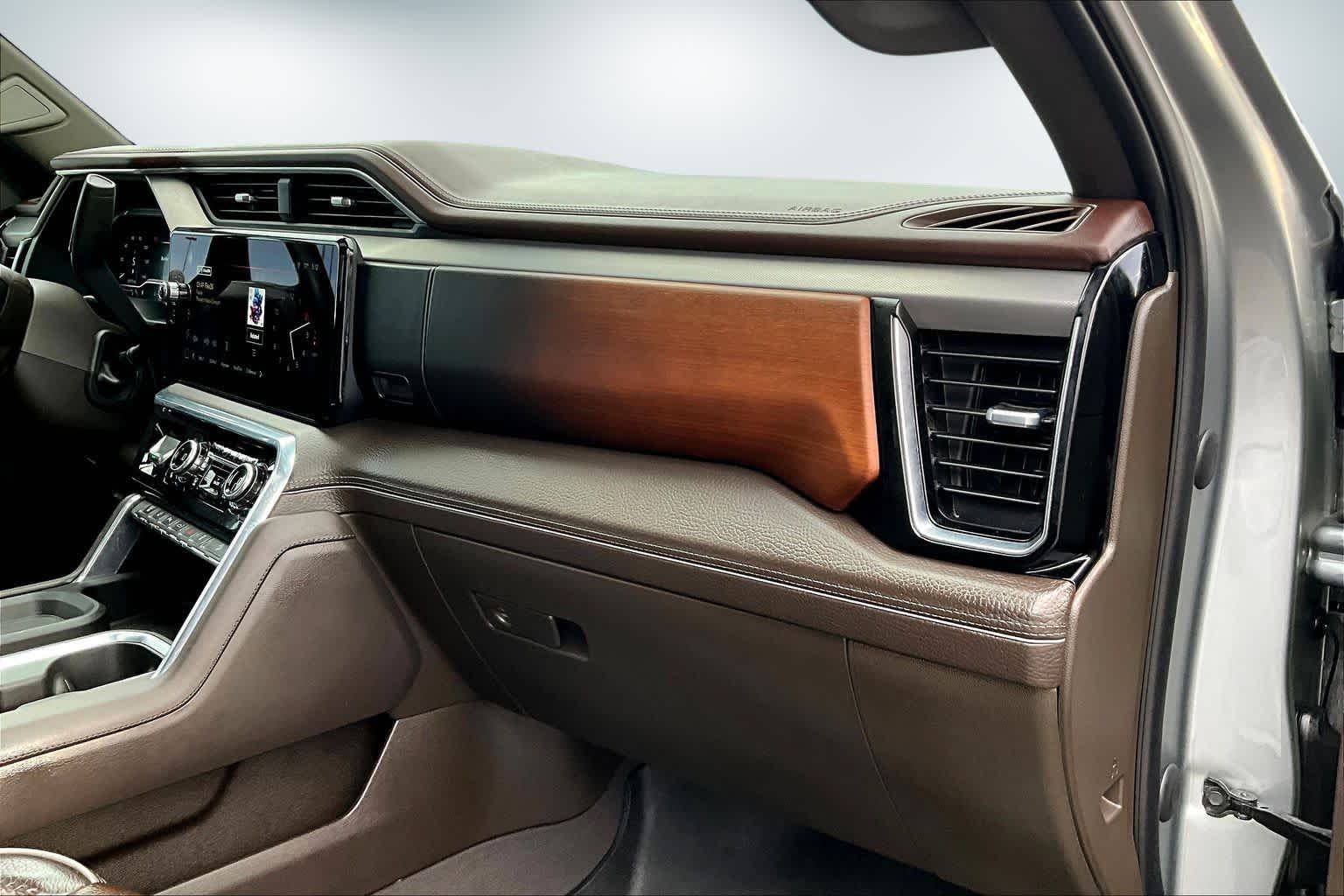 Thumbnail: 2024 GMC Sierra 3500 - 22