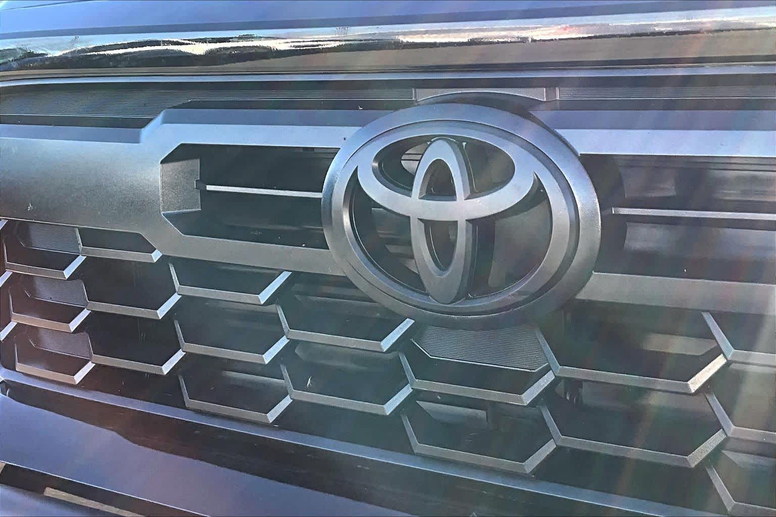 Thumbnail: 2024 Toyota Tacoma - 33