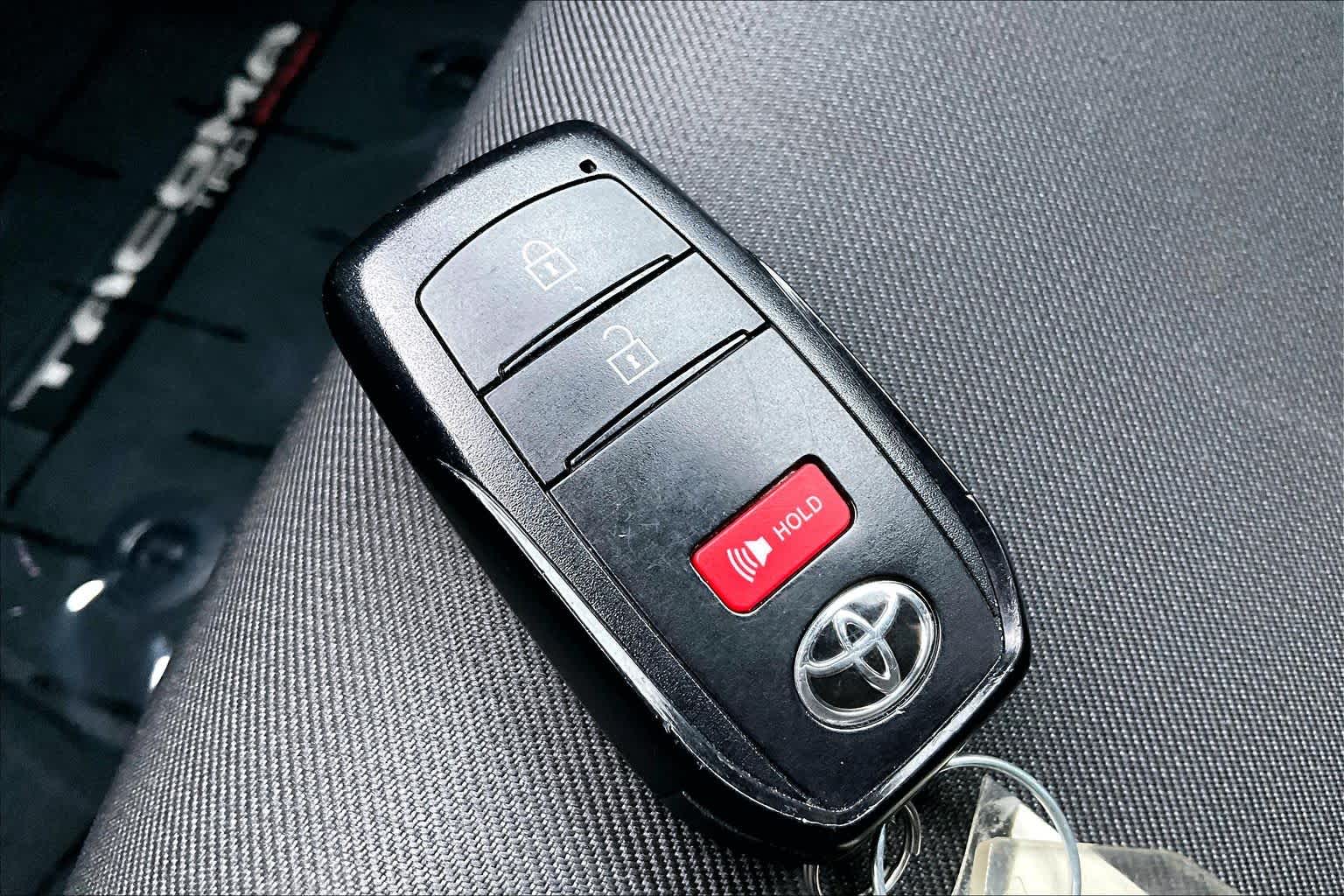 Thumbnail: 2024 Toyota Tacoma - 18