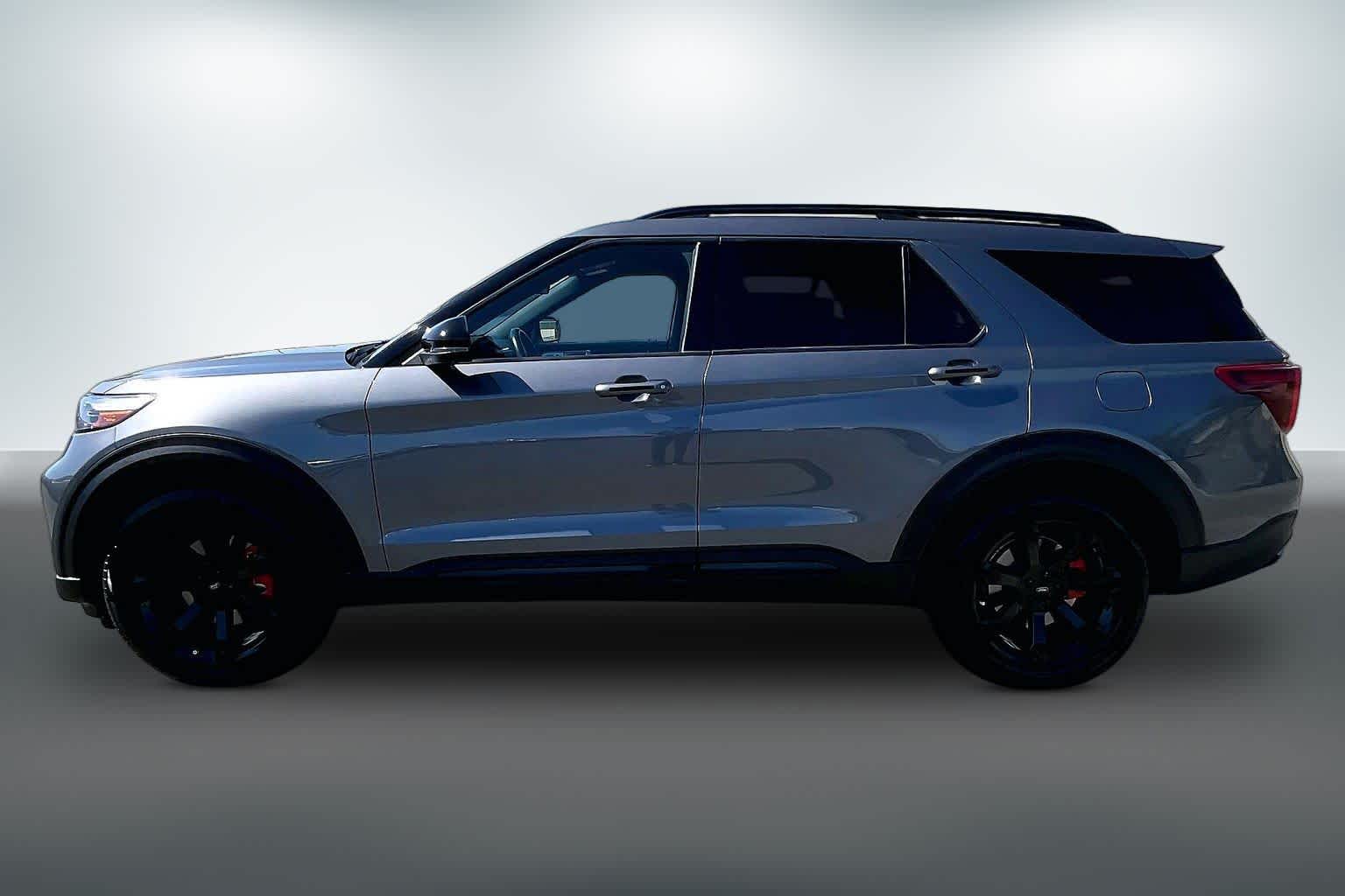Thumbnail: 2022 Ford Explorer - 3