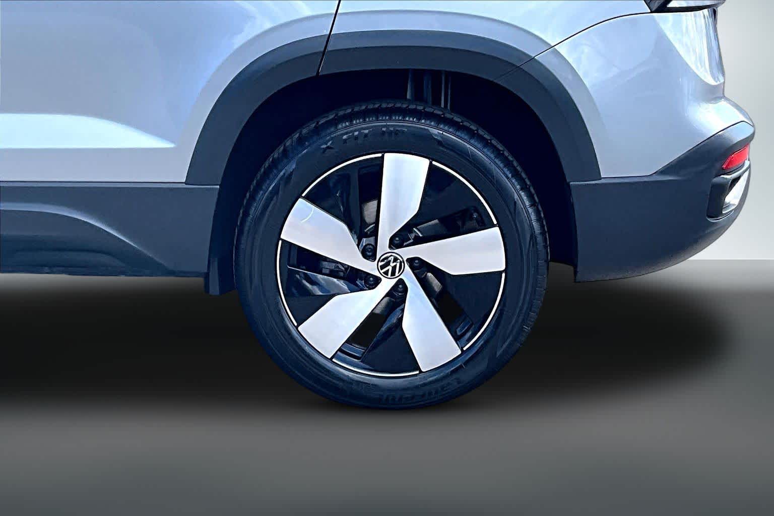 Thumbnail: 2025 Volkswagen Taos - 34