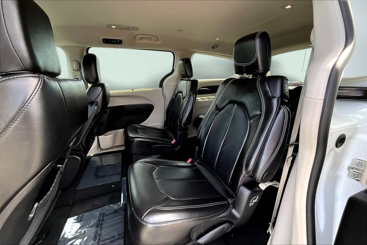 Thumbnail: 2024 Chrysler Pacifica - 29