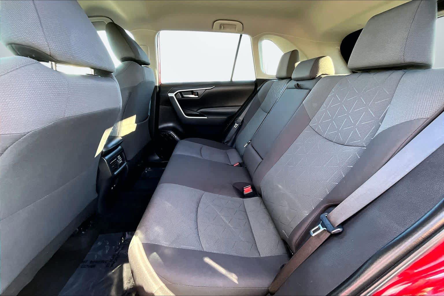 Thumbnail: 2023 Toyota RAV4 - 29