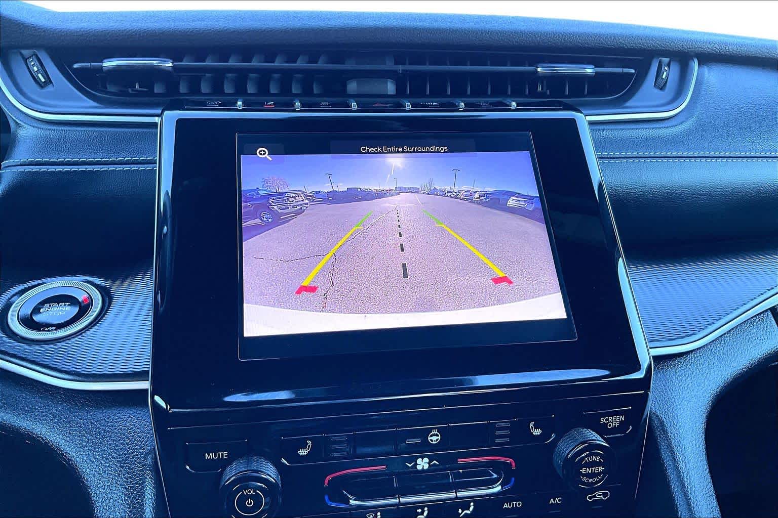 Thumbnail: 2024 Jeep Grand Cherokee L - 26