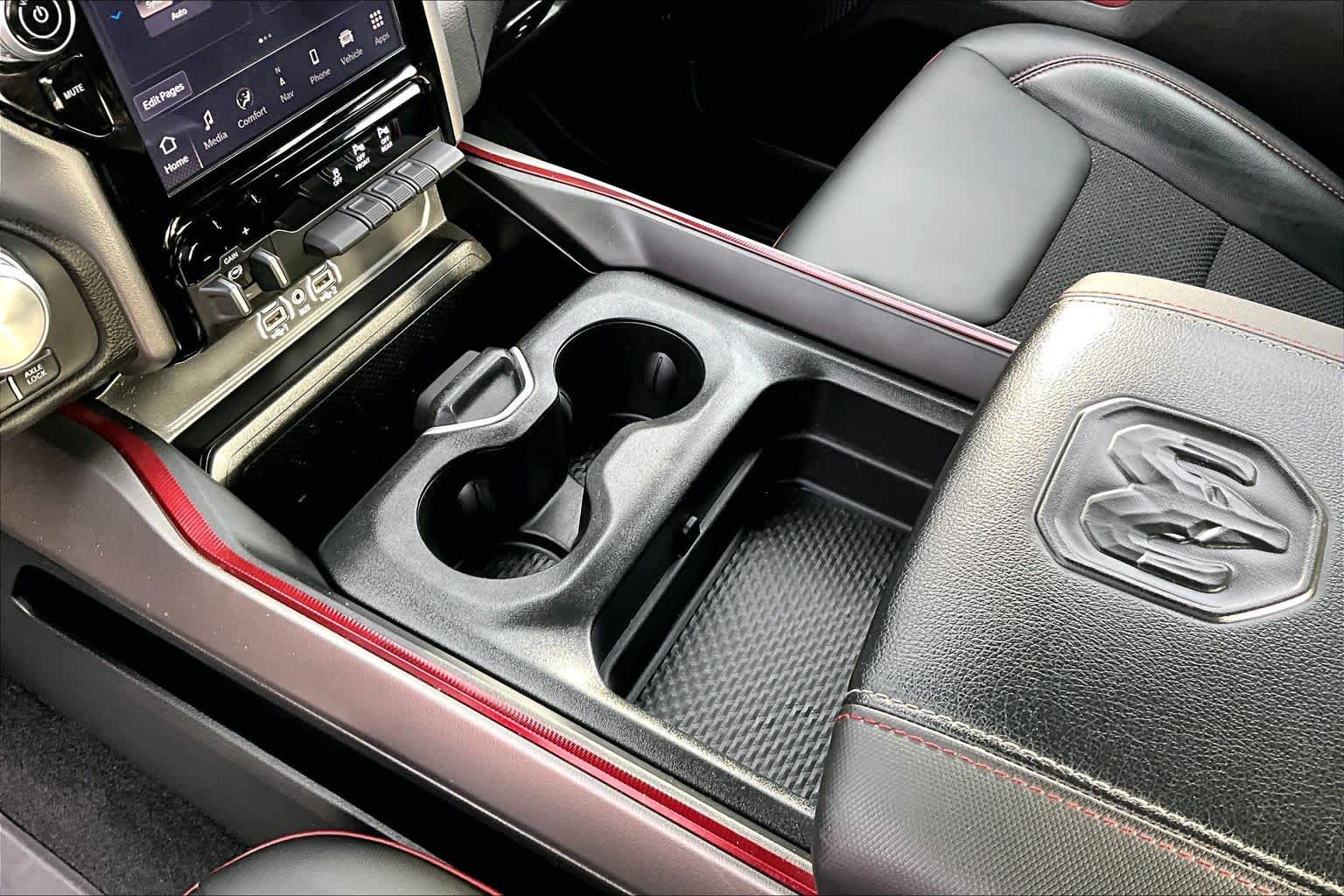 Thumbnail: 2025 RAM 1500 - 16