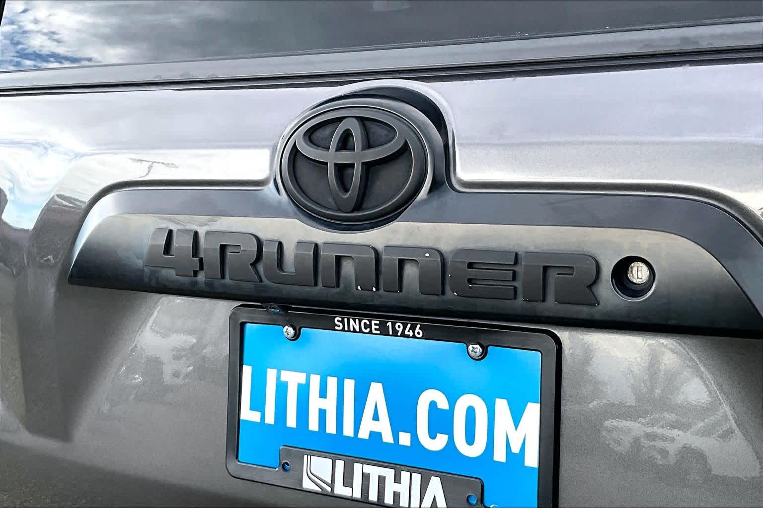 Thumbnail: 2019 Toyota 4Runner - 7