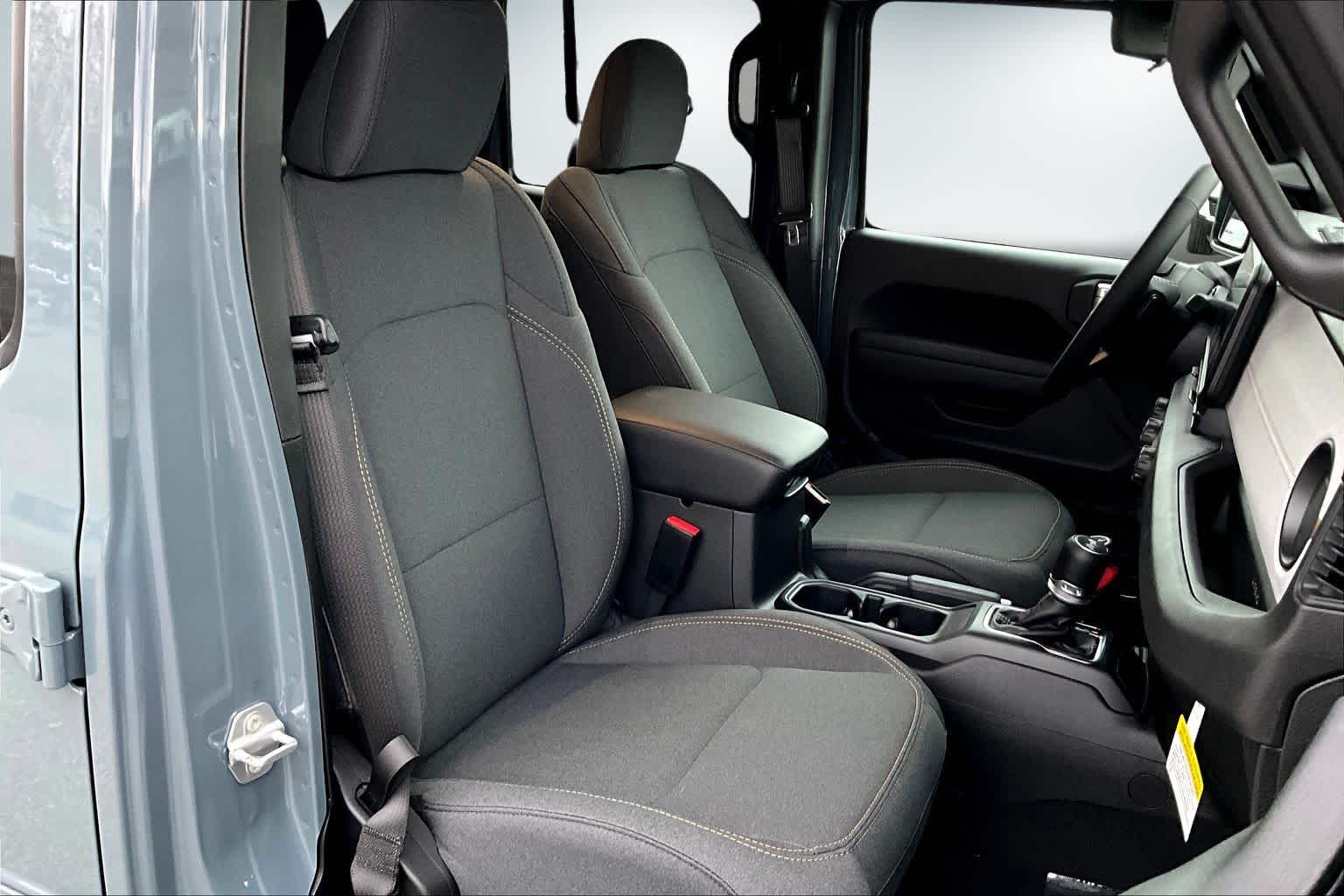 Thumbnail: 2026 Jeep Wrangler - 14