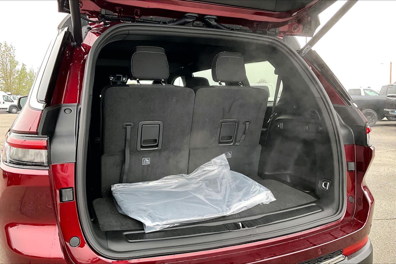 Thumbnail: 2025 Jeep Grand Cherokee - 19