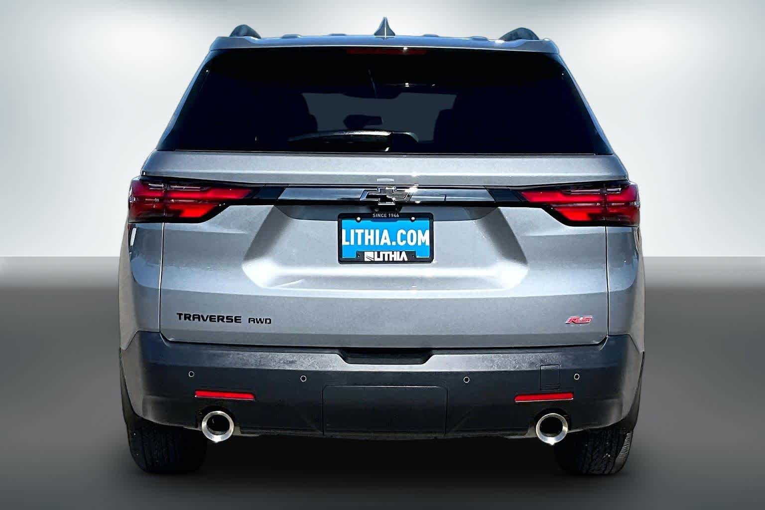 Thumbnail: 2023 Chevrolet Traverse - 4