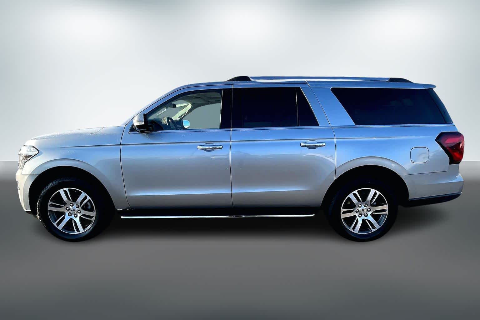 Thumbnail: 2023 Ford Expedition MAX - 3