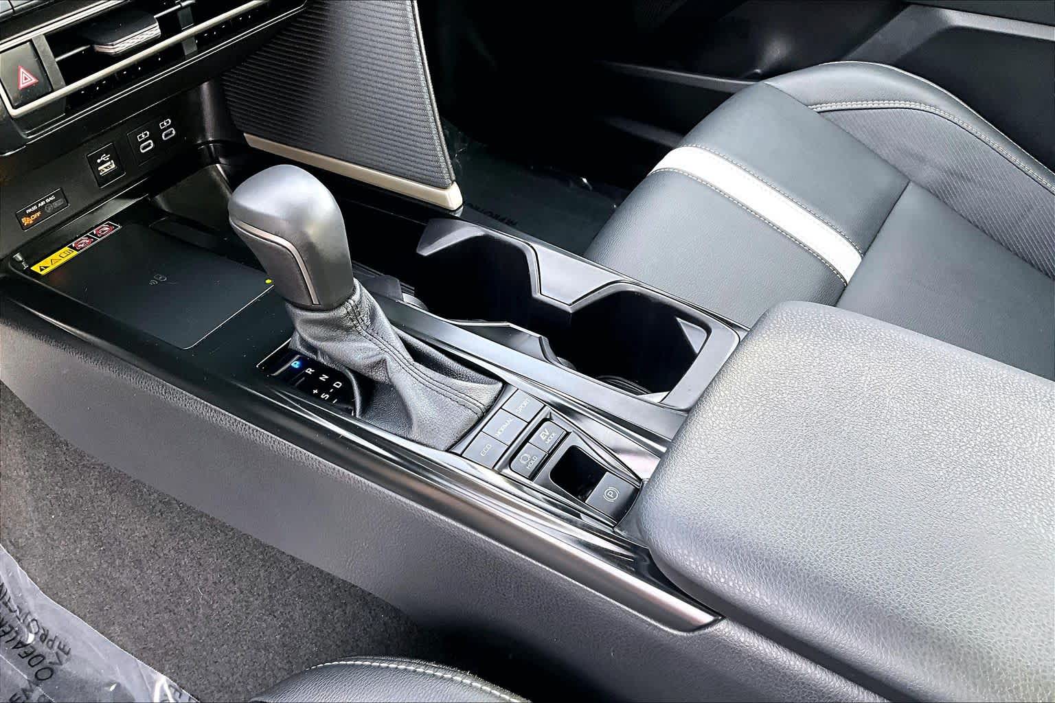 Thumbnail: 2025 Toyota Camry - 16