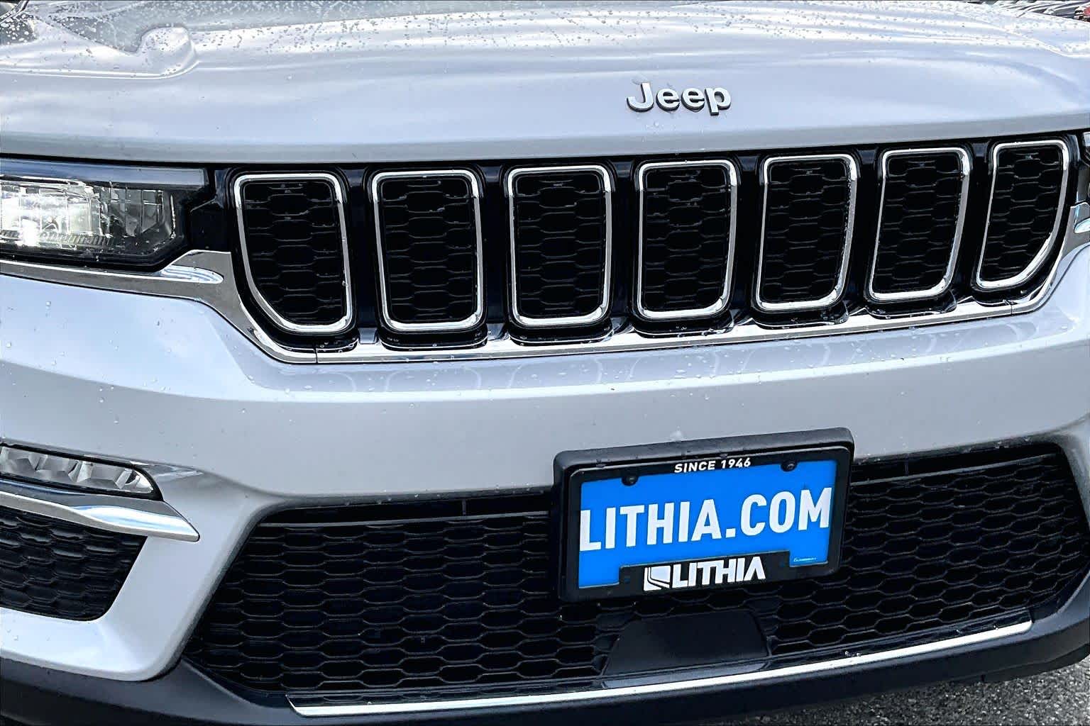 Thumbnail: 2023 Jeep Grand Cherokee - 34