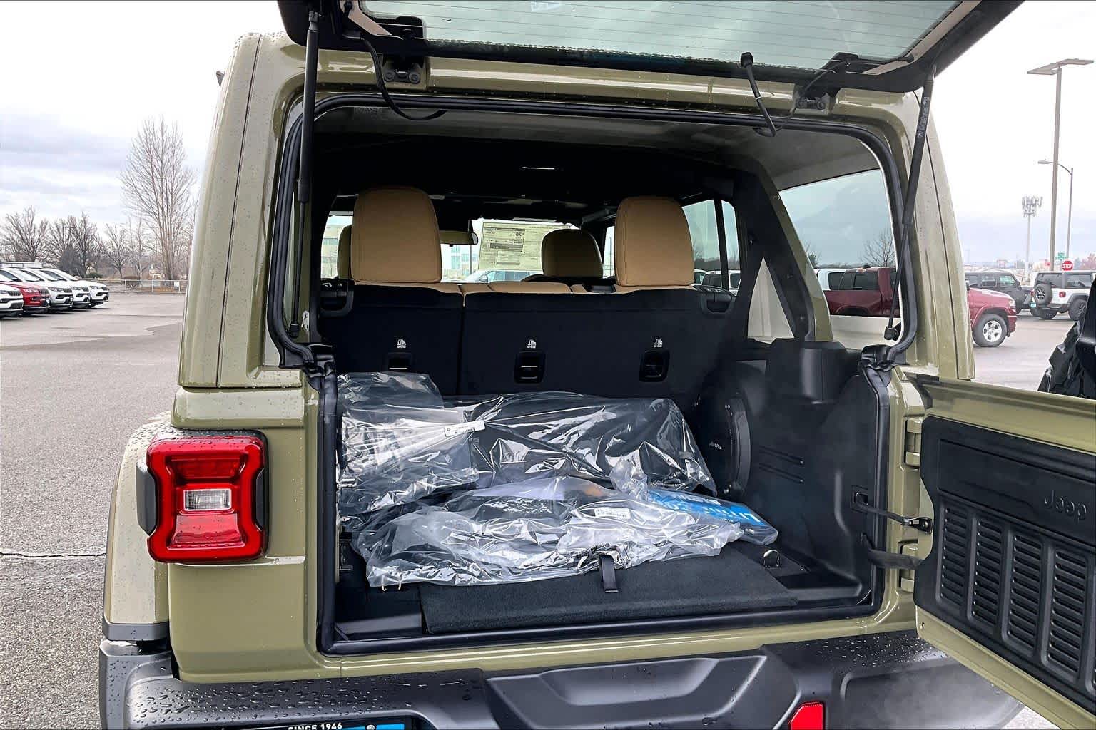 Thumbnail: 2026 Jeep Wrangler - 19