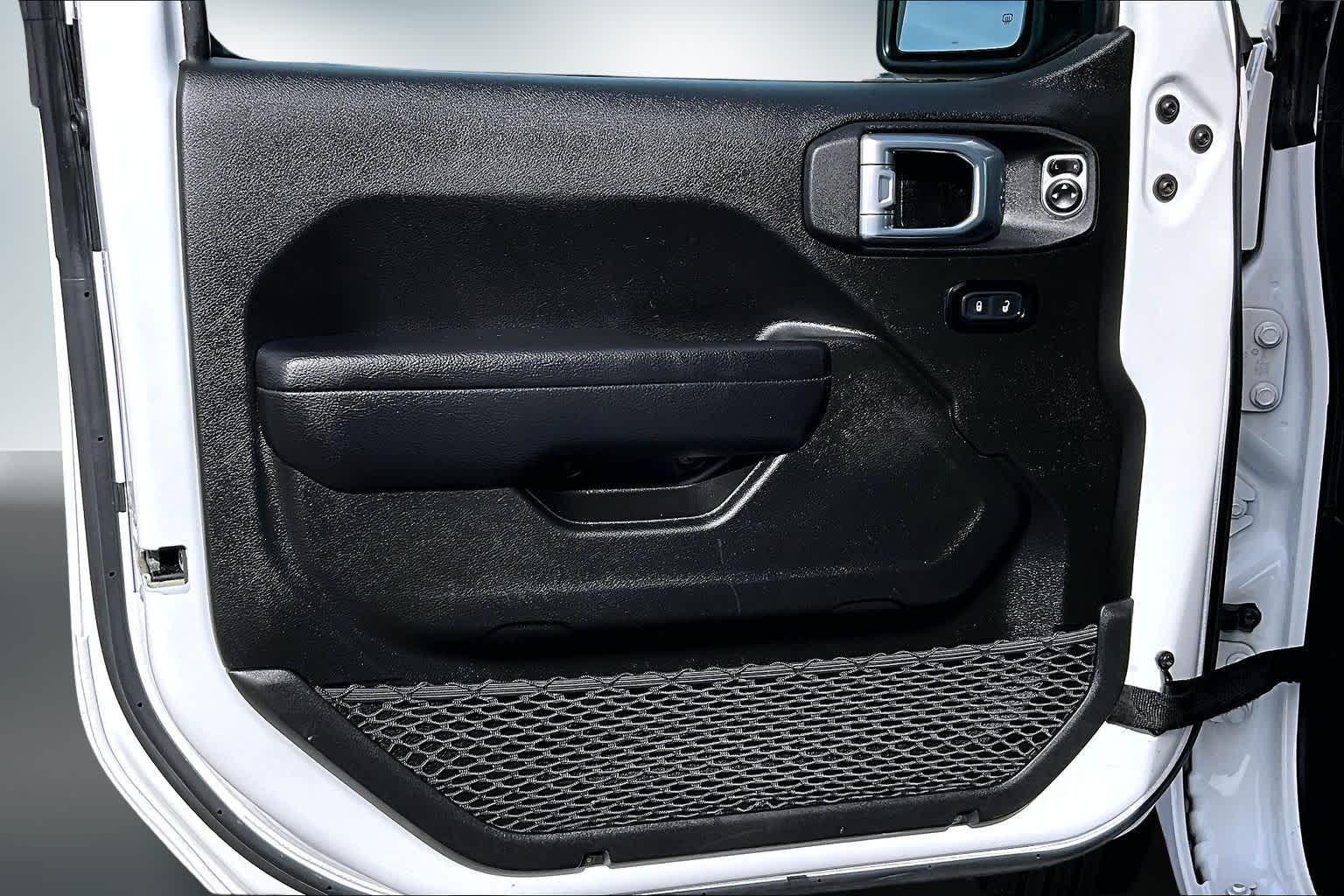 Thumbnail: 2024 Jeep Wrangler - 27