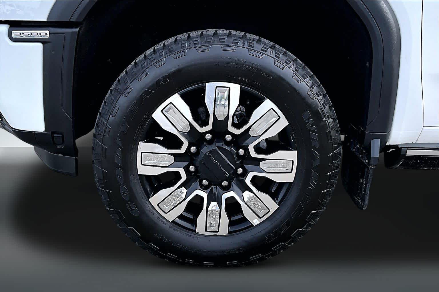 Thumbnail: 2024 GMC Sierra 3500 - 8
