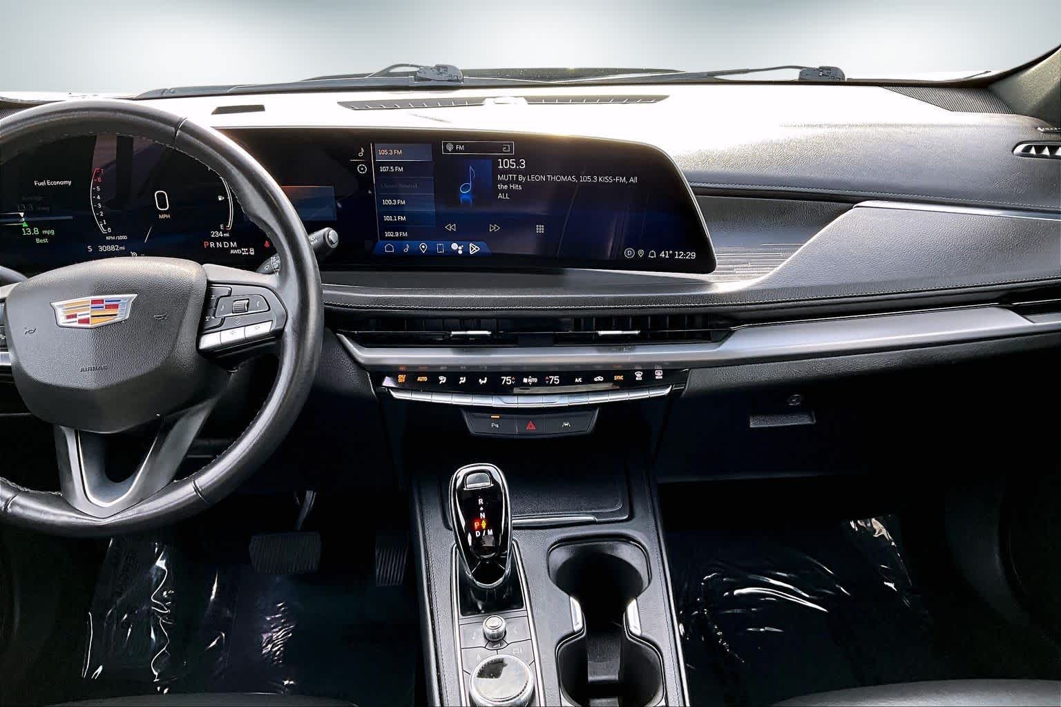 Thumbnail: 2024 Cadillac XT4 - 15