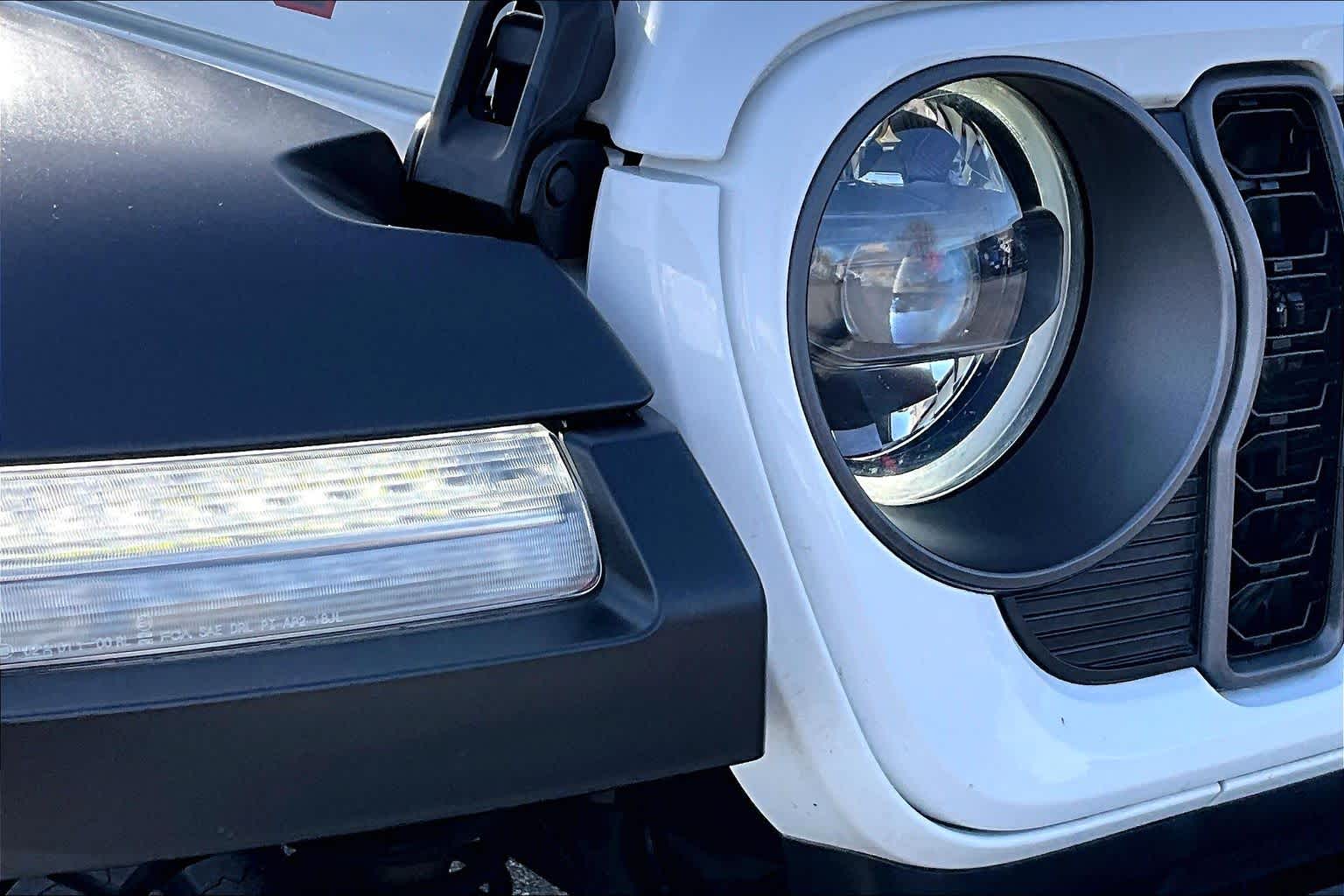 Thumbnail: 2024 Jeep Wrangler - 31