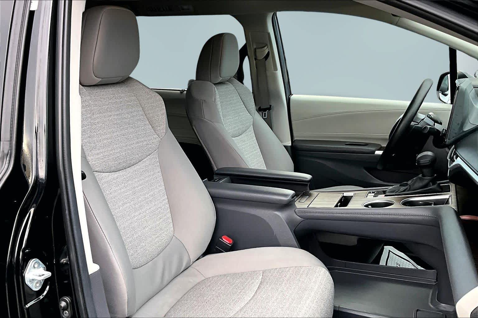 Thumbnail: 2024 Toyota Sienna - 13