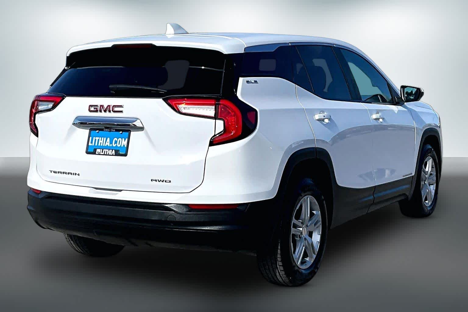 Thumbnail: 2023 GMC Terrain - 22