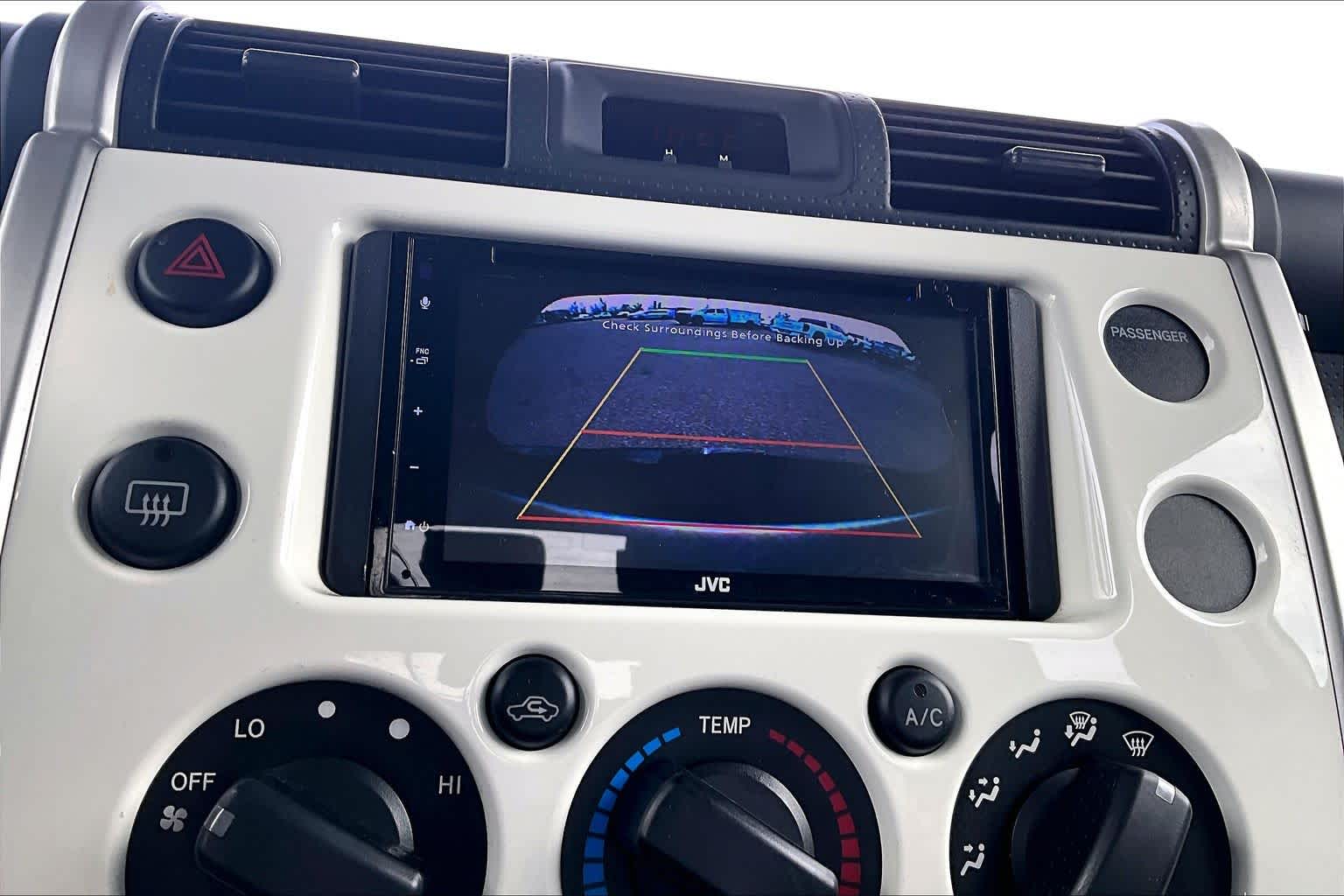 Thumbnail: 2014 Toyota FJ Cruiser - 25