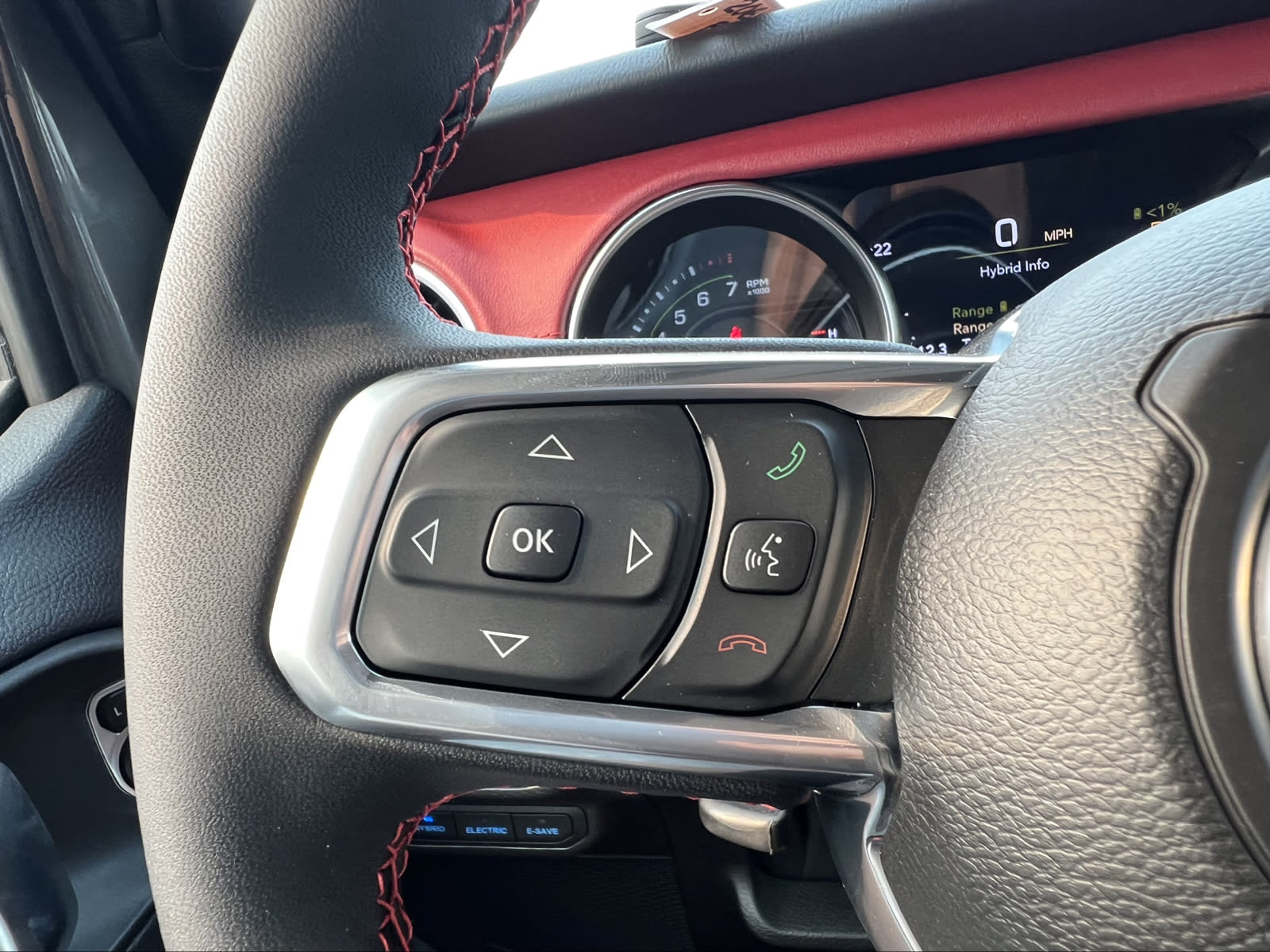 Thumbnail: 2023 Jeep Wrangler - 28